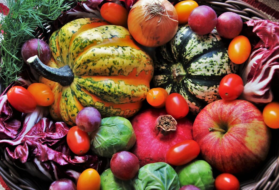 A dieta das persoas con grupo sanguíneo II debe consistir en vexetais e froitas. 